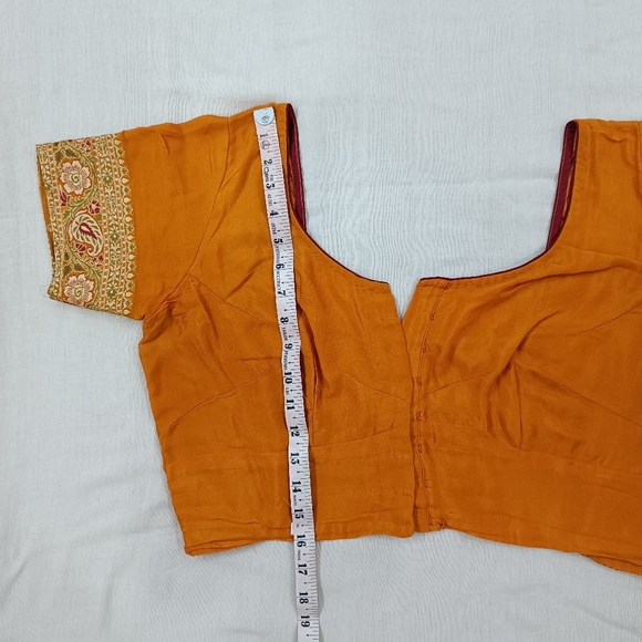 Fine embroidered saree - Picture 10 of 13